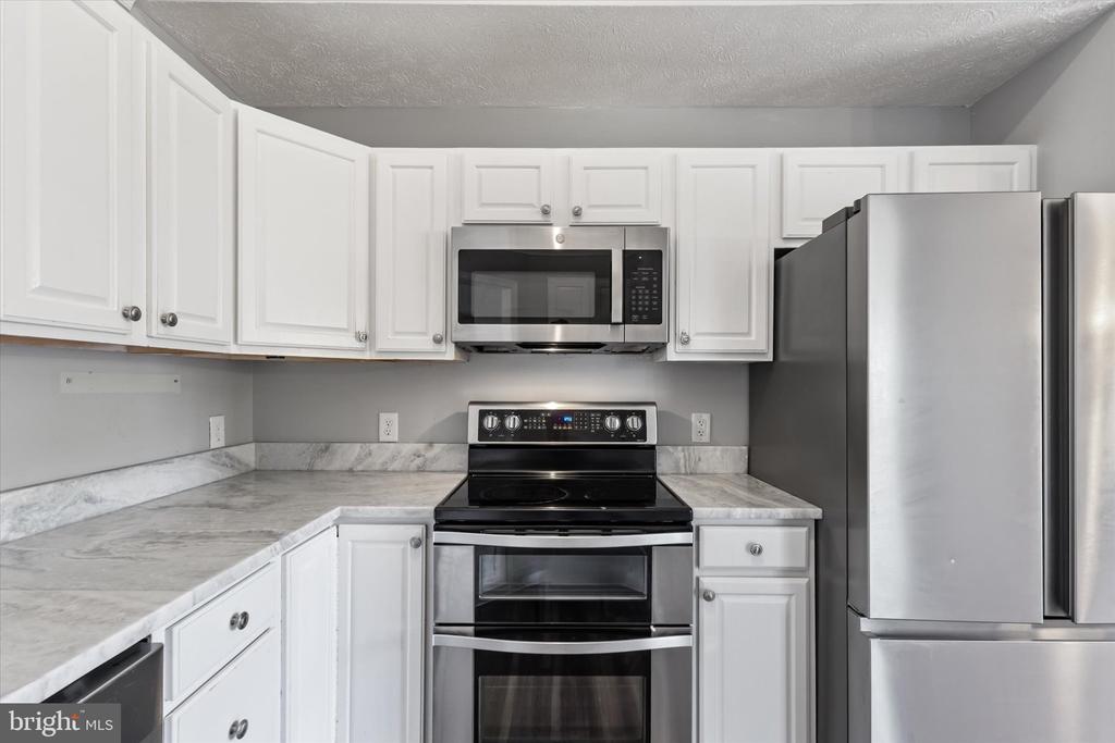 104 CARLYLE CT, LOCUST GROVE, Virginia 22508, 5 Bedrooms Bedrooms, ,3 BathroomsBathrooms,Residential,104 CARLYLE CT,VAOR2013202 MLS # VAOR2013202