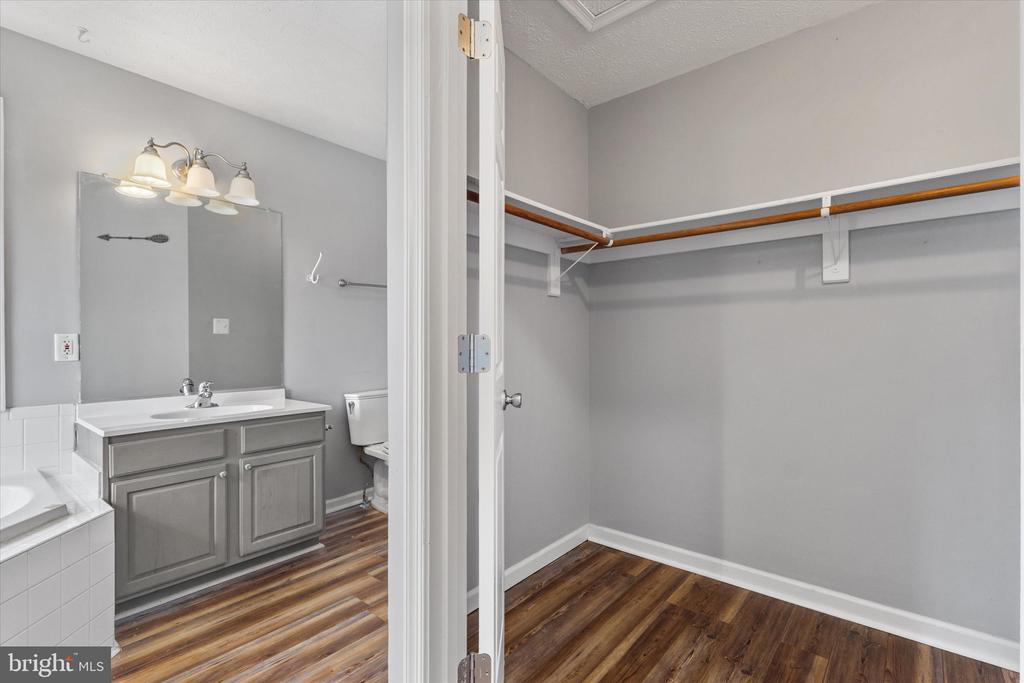 104 CARLYLE CT, LOCUST GROVE, Virginia 22508, 5 Bedrooms Bedrooms, ,3 BathroomsBathrooms,Residential,104 CARLYLE CT,VAOR2013202 MLS # VAOR2013202