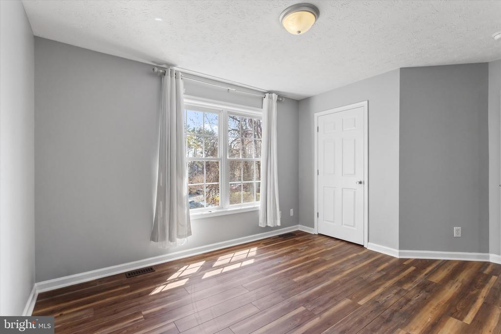 104 CARLYLE CT, LOCUST GROVE, Virginia 22508, 5 Bedrooms Bedrooms, ,3 BathroomsBathrooms,Residential,104 CARLYLE CT,VAOR2013202 MLS # VAOR2013202