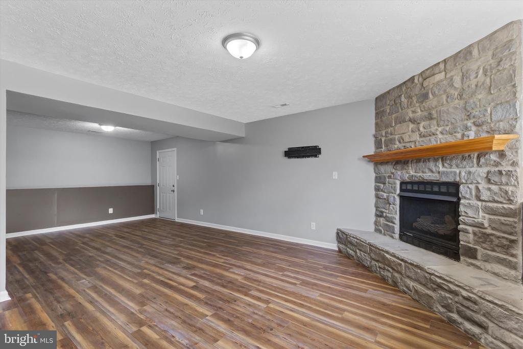 104 CARLYLE CT, LOCUST GROVE, Virginia 22508, 5 Bedrooms Bedrooms, ,3 BathroomsBathrooms,Residential,104 CARLYLE CT,VAOR2013202 MLS # VAOR2013202