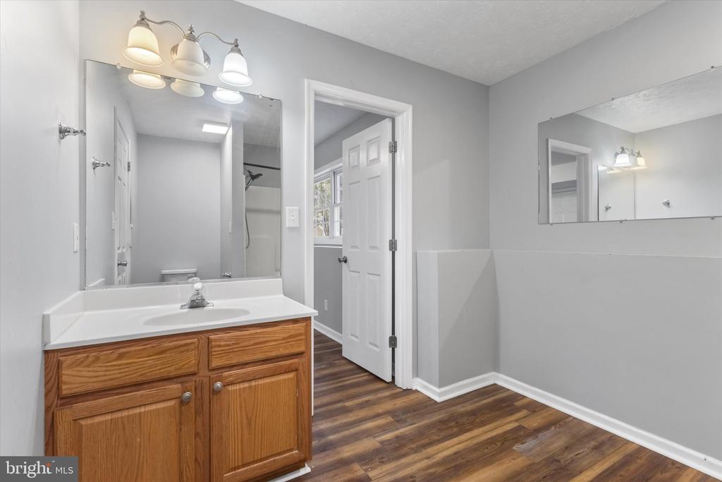 104 CARLYLE CT, LOCUST GROVE, Virginia 22508, 5 Bedrooms Bedrooms, ,3 BathroomsBathrooms,Residential,104 CARLYLE CT,VAOR2013202 MLS # VAOR2013202