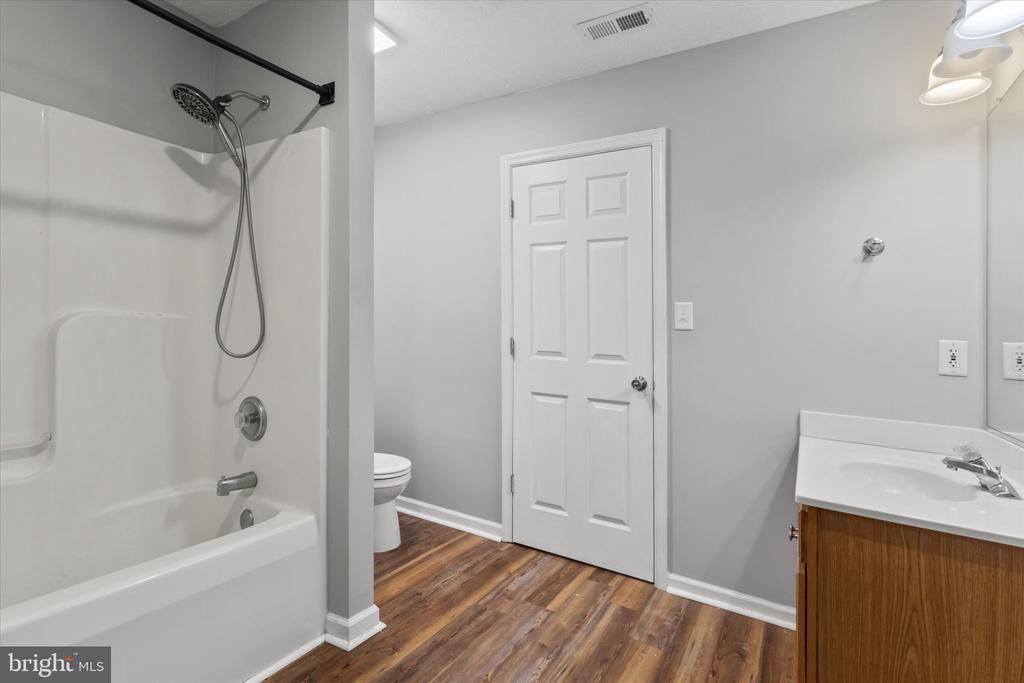 104 CARLYLE CT, LOCUST GROVE, Virginia 22508, 5 Bedrooms Bedrooms, ,3 BathroomsBathrooms,Residential,104 CARLYLE CT,VAOR2013202 MLS # VAOR2013202