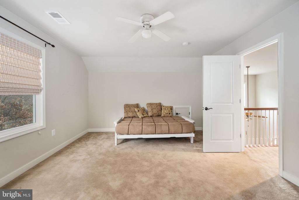 3900 WATER FRONT CT, BUMPASS, Virginia 23024, 3 Bedrooms Bedrooms, ,4 BathroomsBathrooms,Residential,3900 WATER FRONT CT,VASP2039294 MLS # VASP2039294