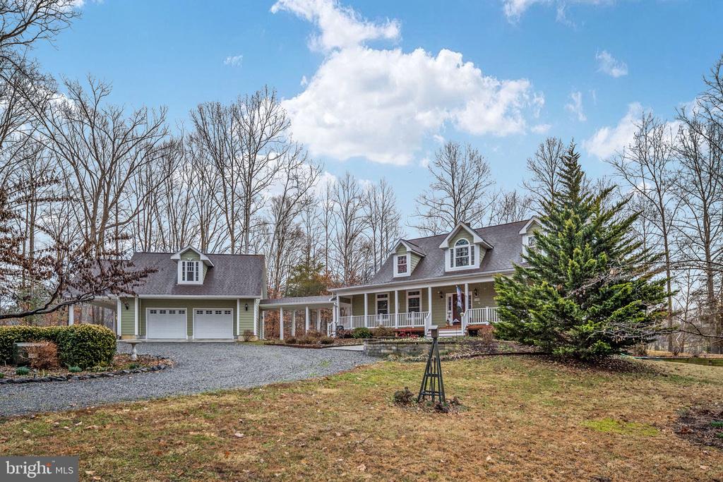 3900 WATER FRONT CT, BUMPASS, Virginia 23024, 3 Bedrooms Bedrooms, ,4 BathroomsBathrooms,Residential,3900 WATER FRONT CT,VASP2039294 MLS # VASP2039294