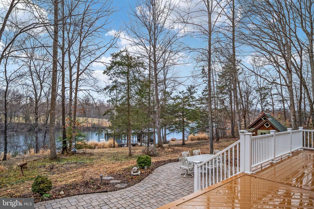 3900 WATER FRONT CT, BUMPASS, Virginia 23024, 3 Bedrooms Bedrooms, ,4 BathroomsBathrooms,Residential,3900 WATER FRONT CT,VASP2039294 MLS # VASP2039294
