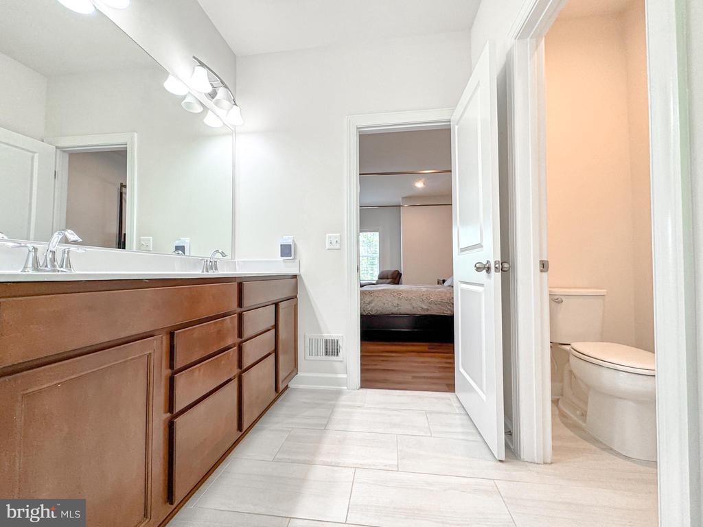 8525 LAROQUE RUN DR, FREDERICKSBURG, Virginia 22407, 5 Bedrooms Bedrooms, ,4 BathroomsBathrooms,Residential,8525 LAROQUE RUN DR,VASP2039226 MLS # VASP2039226