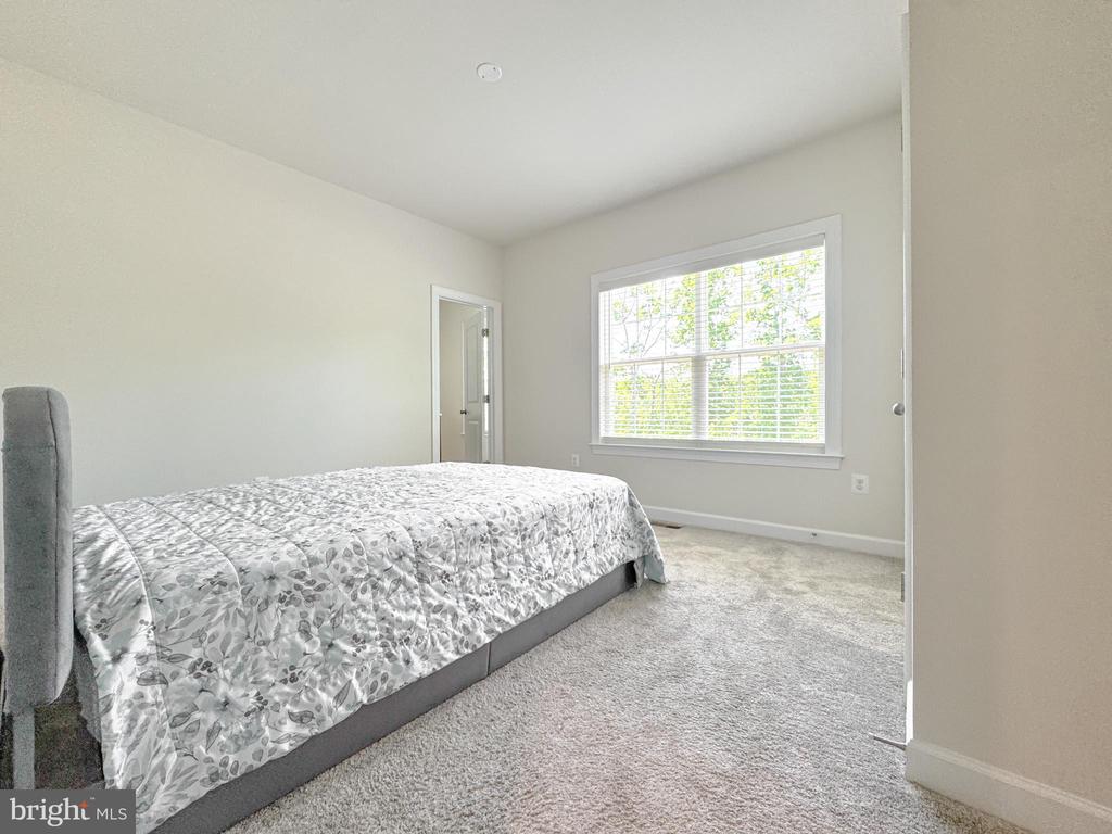 8525 LAROQUE RUN DR, FREDERICKSBURG, Virginia 22407, 5 Bedrooms Bedrooms, ,4 BathroomsBathrooms,Residential,8525 LAROQUE RUN DR,VASP2039226 MLS # VASP2039226