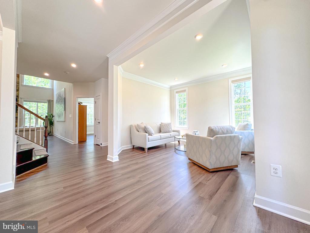 8525 LAROQUE RUN DR, FREDERICKSBURG, Virginia 22407, 5 Bedrooms Bedrooms, ,4 BathroomsBathrooms,Residential,8525 LAROQUE RUN DR,VASP2039226 MLS # VASP2039226