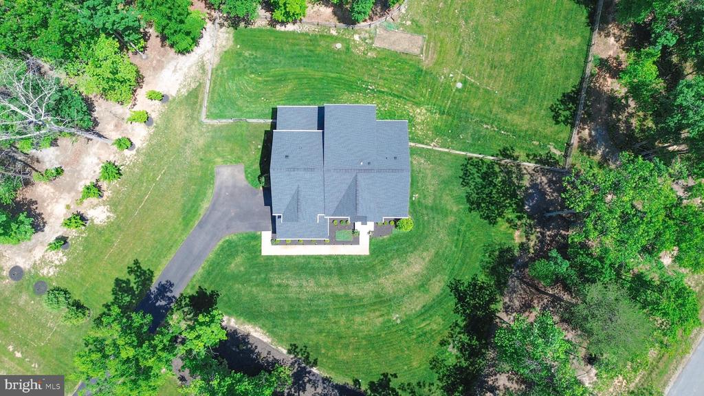 8525 LAROQUE RUN DR, FREDERICKSBURG, Virginia 22407, 5 Bedrooms Bedrooms, ,4 BathroomsBathrooms,Residential,8525 LAROQUE RUN DR,VASP2039226 MLS # VASP2039226