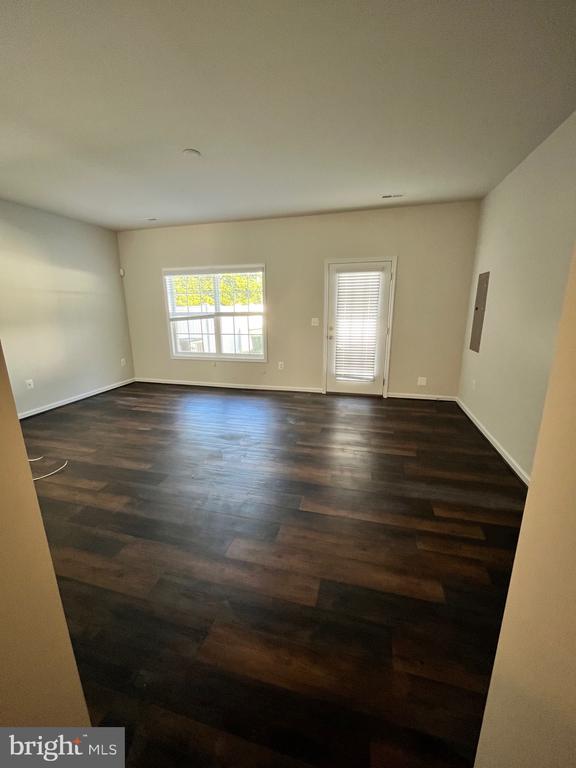 12114 BOWLING FARM CT, FREDERICKSBURG, Virginia 22407, 3 Bedrooms Bedrooms, ,2 BathroomsBathrooms,Residential,12114 BOWLING FARM CT,VASP2040000 MLS # VASP2040000