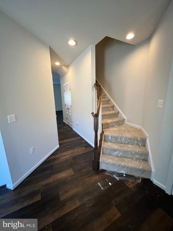 12104 BOWLING FARM CT, FREDERICKSBURG, Virginia 22407, 3 Bedrooms Bedrooms, ,2 BathroomsBathrooms,Residential,12104 BOWLING FARM CT,VASP2039876 MLS # VASP2039876