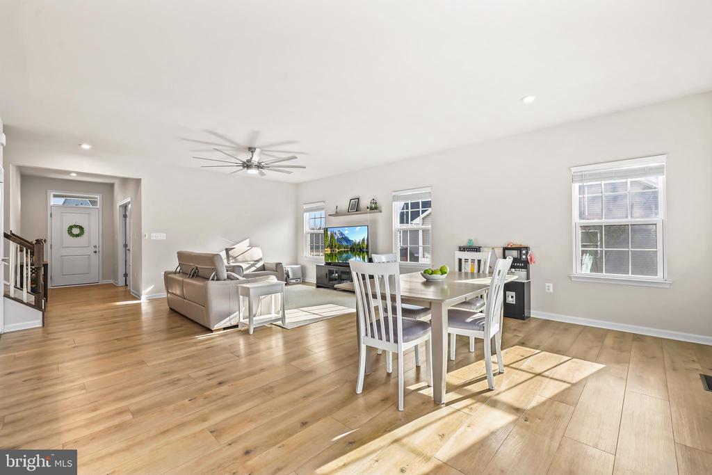 5010 BIRCH LEAF CIR, FREDERICKSBURG, Virginia 22407, 4 Bedrooms Bedrooms, ,4 BathroomsBathrooms,Residential,5010 BIRCH LEAF CIR,VASP2039934 MLS # VASP2039934