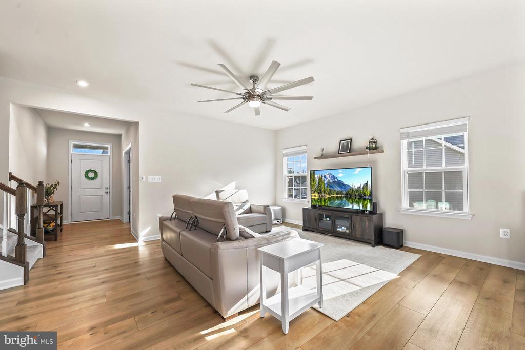 5010 BIRCH LEAF CIR, FREDERICKSBURG, Virginia 22407, 4 Bedrooms Bedrooms, ,4 BathroomsBathrooms,Residential,5010 BIRCH LEAF CIR,VASP2039934 MLS # VASP2039934