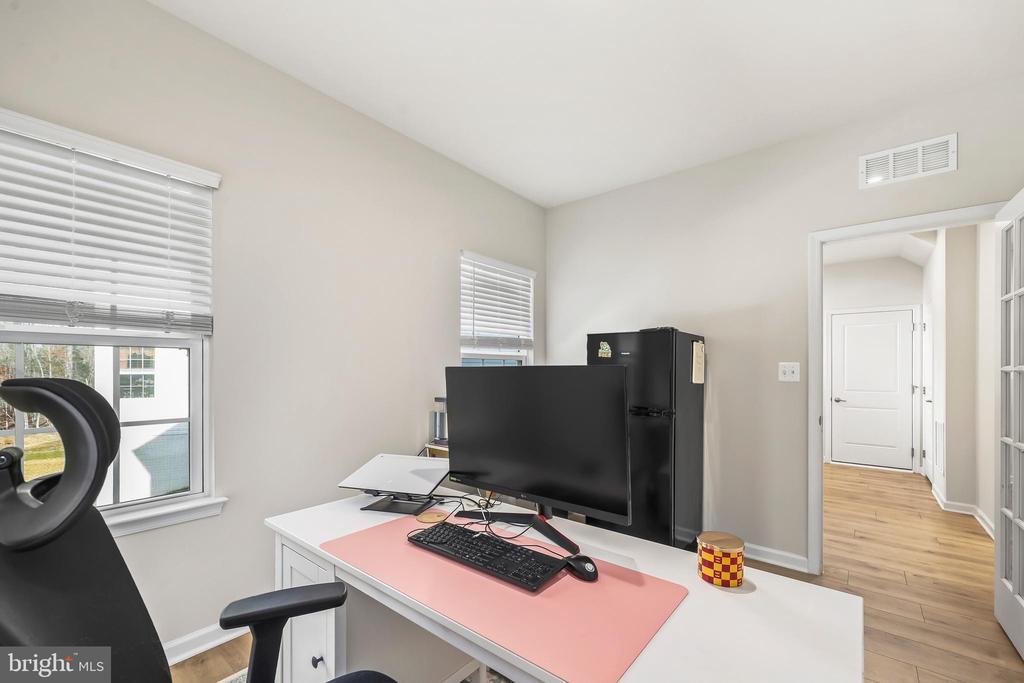 5010 BIRCH LEAF CIR, FREDERICKSBURG, Virginia 22407, 4 Bedrooms Bedrooms, ,4 BathroomsBathrooms,Residential,5010 BIRCH LEAF CIR,VASP2039934 MLS # VASP2039934