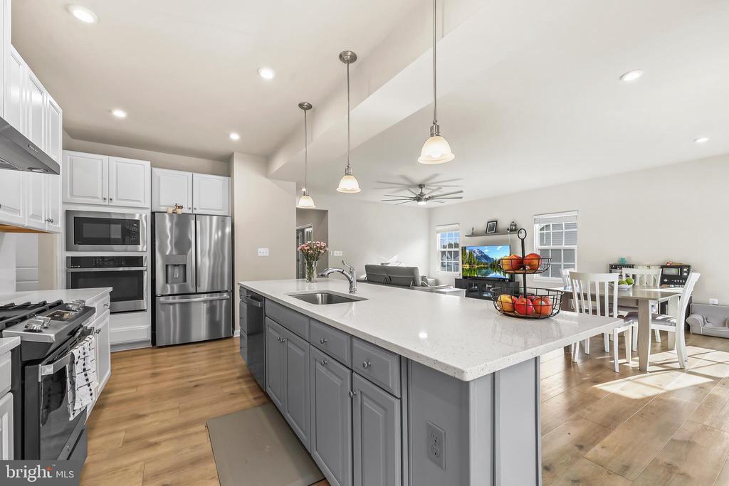 5010 BIRCH LEAF CIR, FREDERICKSBURG, Virginia 22407, 4 Bedrooms Bedrooms, ,4 BathroomsBathrooms,Residential,5010 BIRCH LEAF CIR,VASP2039934 MLS # VASP2039934