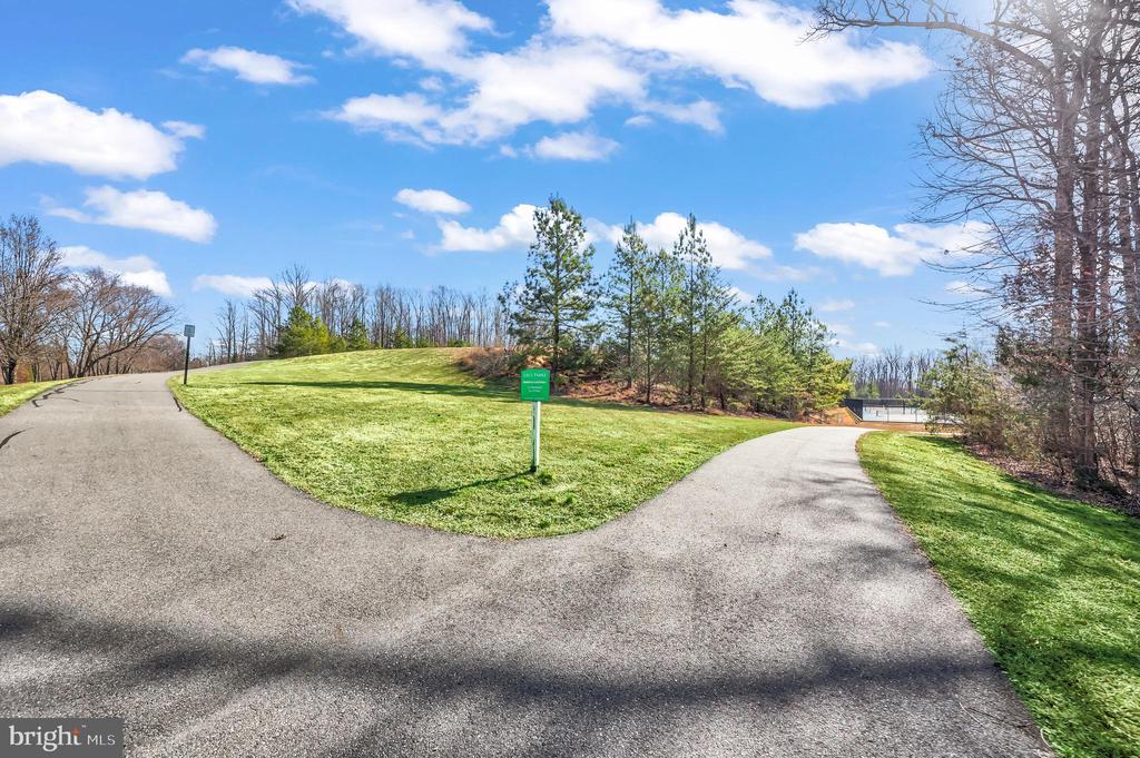 5010 BIRCH LEAF CIR, FREDERICKSBURG, Virginia 22407, 4 Bedrooms Bedrooms, ,4 BathroomsBathrooms,Residential,5010 BIRCH LEAF CIR,VASP2039934 MLS # VASP2039934