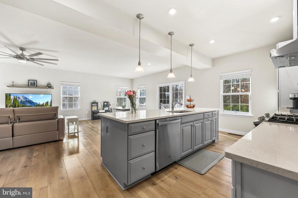 5010 BIRCH LEAF CIR, FREDERICKSBURG, Virginia 22407, 4 Bedrooms Bedrooms, ,4 BathroomsBathrooms,Residential,5010 BIRCH LEAF CIR,VASP2039934 MLS # VASP2039934