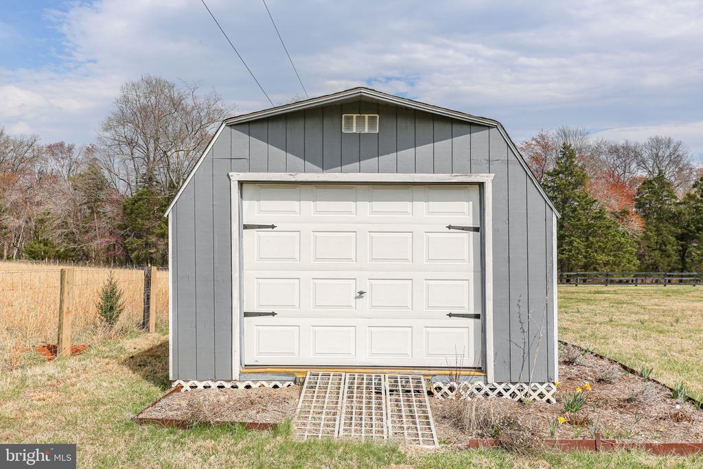 19075 MONTEITH FARM RD, GORDONSVILLE, Virginia 22942, 4 Bedrooms Bedrooms, ,2 BathroomsBathrooms,Residential,19075 MONTEITH FARM RD,VAOR2013612 MLS # VAOR2013612