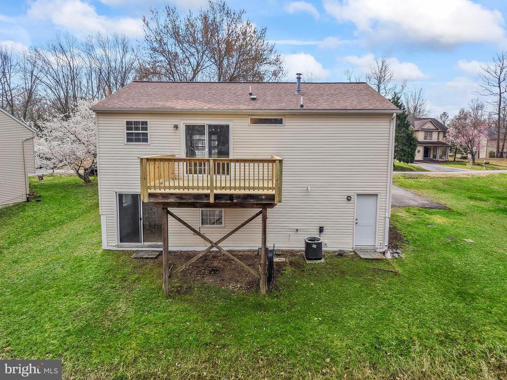 5707 STONE MEADOW DR, FREDERICKSBURG, Virginia 22407, 3 Bedrooms Bedrooms, ,2 BathroomsBathrooms,Residential,5707 STONE MEADOW DR,VASP2040210 MLS # VASP2040210