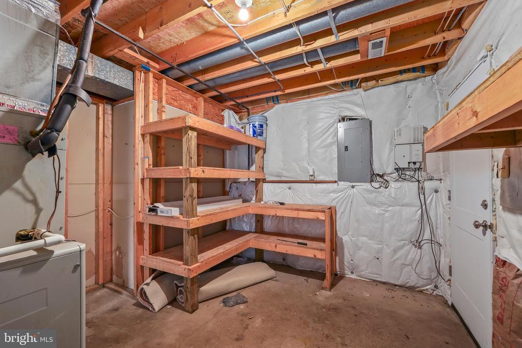 5707 STONE MEADOW DR, FREDERICKSBURG, Virginia 22407, 3 Bedrooms Bedrooms, ,2 BathroomsBathrooms,Residential,5707 STONE MEADOW DR,VASP2040210 MLS # VASP2040210