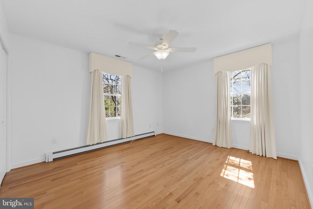 2513 HILLWOOD PL, CHARLOTTESVILLE, Virginia 22901, 4 Bedrooms Bedrooms, ,2 BathroomsBathrooms,Residential,2513 HILLWOOD PL,VACO2000220 MLS # VACO2000220