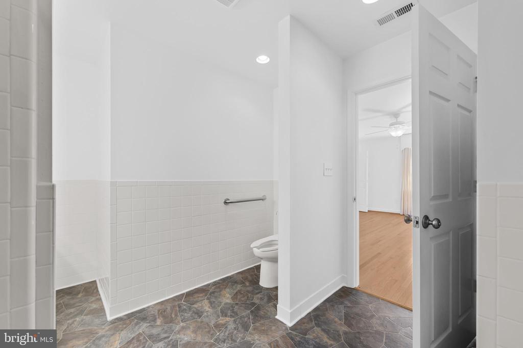 2513 HILLWOOD PL, CHARLOTTESVILLE, Virginia 22901, 4 Bedrooms Bedrooms, ,2 BathroomsBathrooms,Residential,2513 HILLWOOD PL,VACO2000220 MLS # VACO2000220