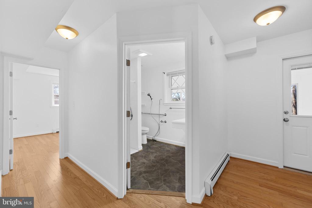 2513 HILLWOOD PL, CHARLOTTESVILLE, Virginia 22901, 4 Bedrooms Bedrooms, ,2 BathroomsBathrooms,Residential,2513 HILLWOOD PL,VACO2000220 MLS # VACO2000220