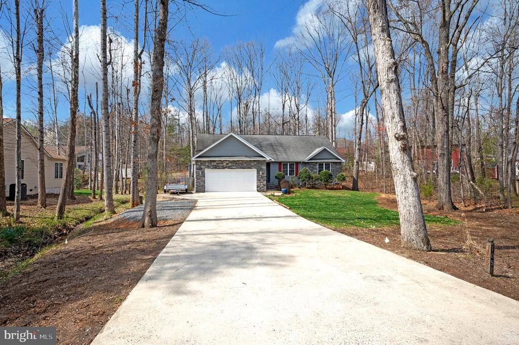 105 ASPEN CT, LOCUST GROVE, Virginia 22508, 3 Bedrooms Bedrooms, ,2 BathroomsBathrooms,Residential,105 ASPEN CT,VAOR2013592 MLS # VAOR2013592