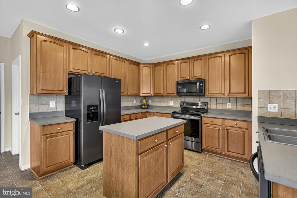 742 BLOSSOM TREE RD, CULPEPER, Virginia 22701, 5 Bedrooms Bedrooms, ,2 BathroomsBathrooms,Residential,742 BLOSSOM TREE RD,VACU2013012 MLS # VACU2013012