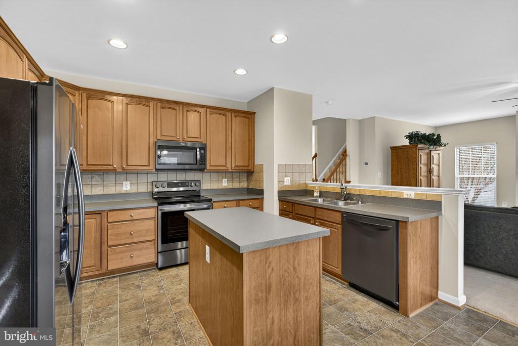 742 BLOSSOM TREE RD, CULPEPER, Virginia 22701, 5 Bedrooms Bedrooms, ,2 BathroomsBathrooms,Residential,742 BLOSSOM TREE RD,VACU2013012 MLS # VACU2013012