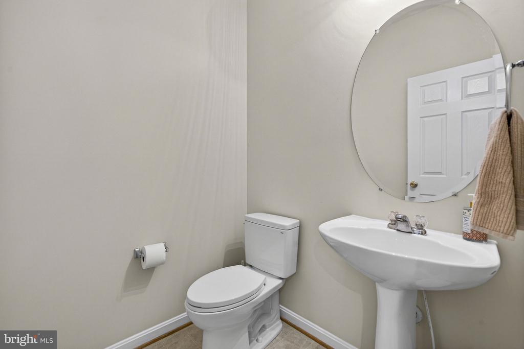 742 BLOSSOM TREE RD, CULPEPER, Virginia 22701, 5 Bedrooms Bedrooms, ,2 BathroomsBathrooms,Residential,742 BLOSSOM TREE RD,VACU2013012 MLS # VACU2013012