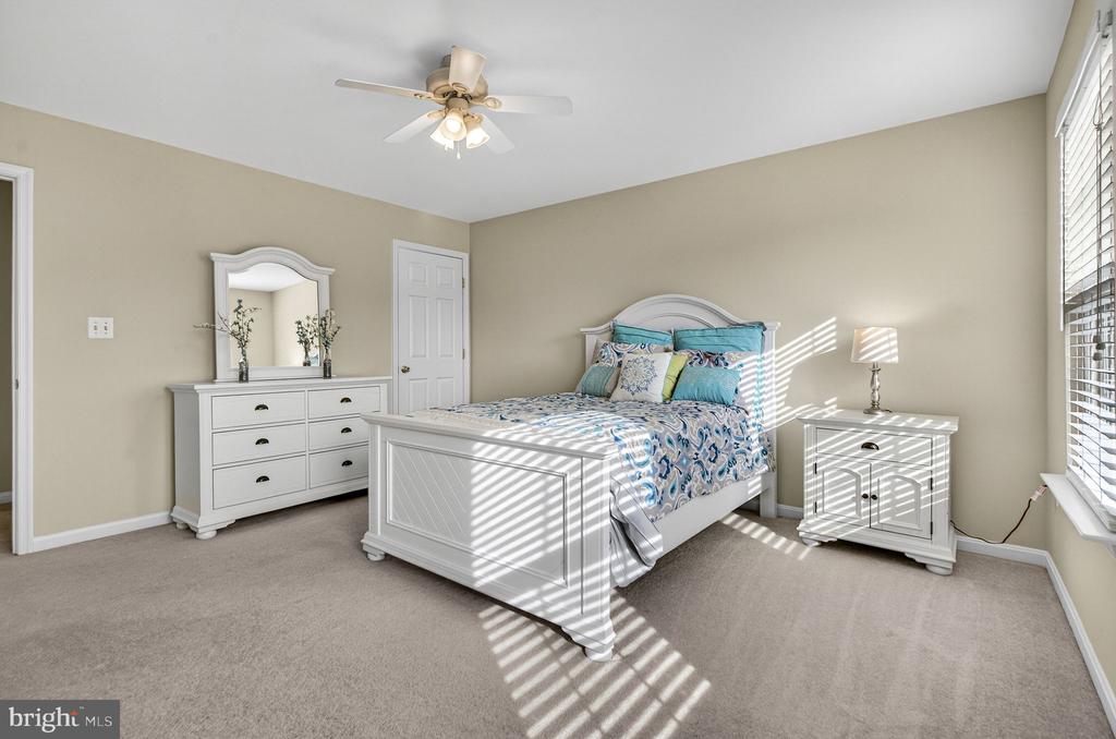 742 BLOSSOM TREE RD, CULPEPER, Virginia 22701, 5 Bedrooms Bedrooms, ,2 BathroomsBathrooms,Residential,742 BLOSSOM TREE RD,VACU2013012 MLS # VACU2013012