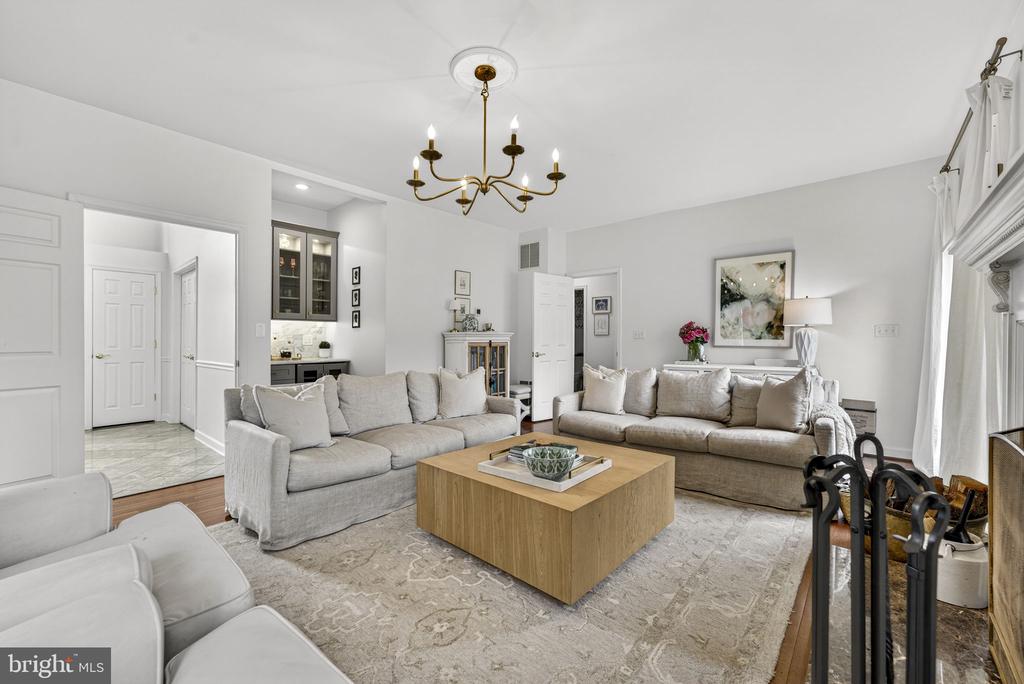 6576 TIMOTHY LN, WARRENTON, Virginia 20186, 5 Bedrooms Bedrooms, ,3 BathroomsBathrooms,Residential,6576 TIMOTHY LN,VAFQ2019322 MLS # VAFQ2019322