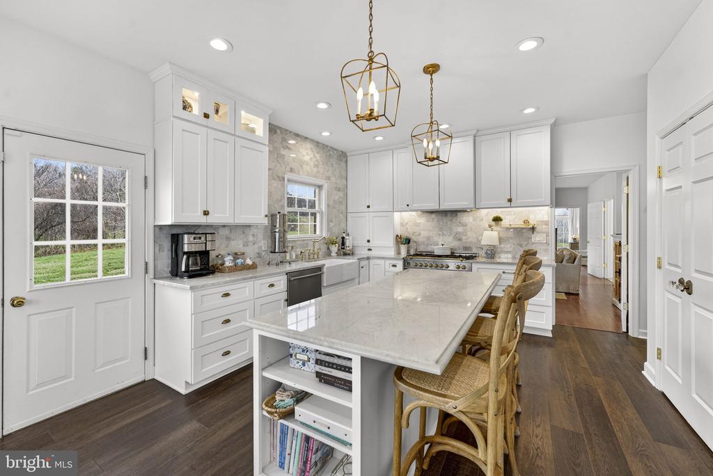 6576 TIMOTHY LN, WARRENTON, Virginia 20186, 5 Bedrooms Bedrooms, ,3 BathroomsBathrooms,Residential,6576 TIMOTHY LN,VAFQ2019322 MLS # VAFQ2019322