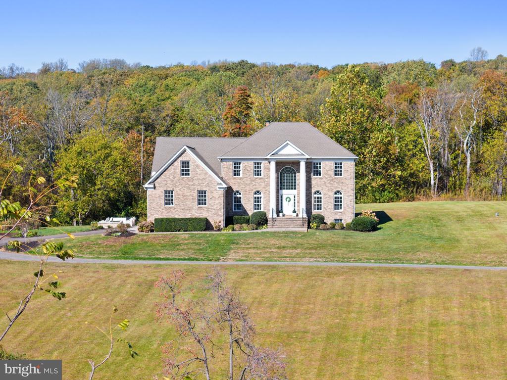 6576 TIMOTHY LN, WARRENTON, Virginia 20186, 5 Bedrooms Bedrooms, ,3 BathroomsBathrooms,Residential,6576 TIMOTHY LN,VAFQ2019322 MLS # VAFQ2019322