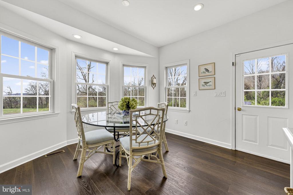 6576 TIMOTHY LN, WARRENTON, Virginia 20186, 5 Bedrooms Bedrooms, ,3 BathroomsBathrooms,Residential,6576 TIMOTHY LN,VAFQ2019322 MLS # VAFQ2019322