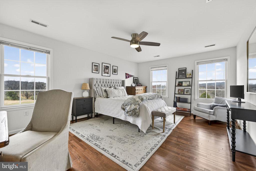 6576 TIMOTHY LN, WARRENTON, Virginia 20186, 5 Bedrooms Bedrooms, ,3 BathroomsBathrooms,Residential,6576 TIMOTHY LN,VAFQ2019322 MLS # VAFQ2019322