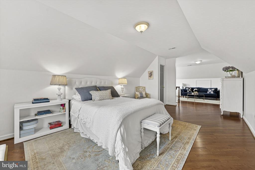 6576 TIMOTHY LN, WARRENTON, Virginia 20186, 5 Bedrooms Bedrooms, ,3 BathroomsBathrooms,Residential,6576 TIMOTHY LN,VAFQ2019322 MLS # VAFQ2019322