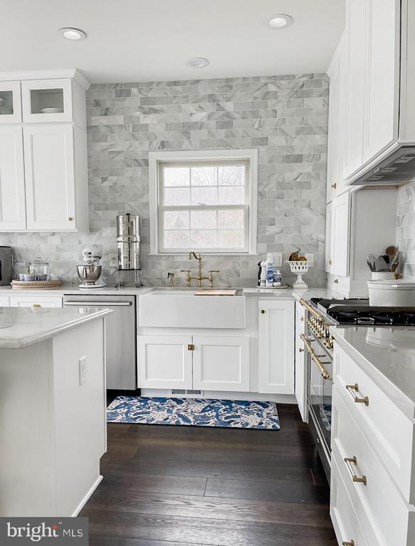 6576 TIMOTHY LN, WARRENTON, Virginia 20186, 5 Bedrooms Bedrooms, ,3 BathroomsBathrooms,Residential,6576 TIMOTHY LN,VAFQ2019322 MLS # VAFQ2019322