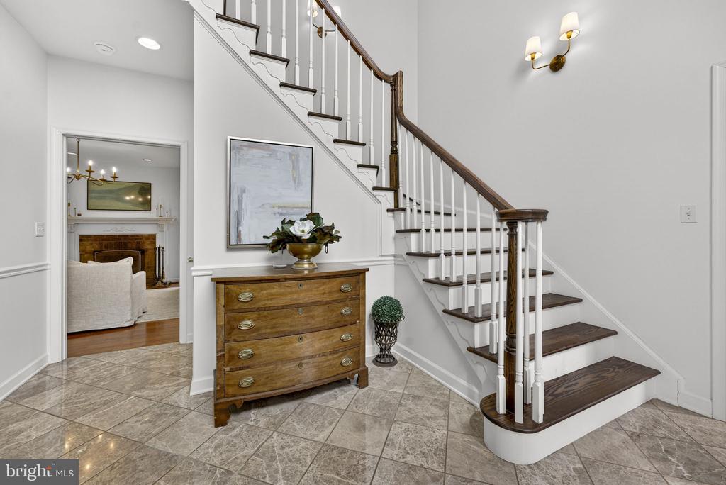 6576 TIMOTHY LN, WARRENTON, Virginia 20186, 5 Bedrooms Bedrooms, ,3 BathroomsBathrooms,Residential,6576 TIMOTHY LN,VAFQ2019322 MLS # VAFQ2019322