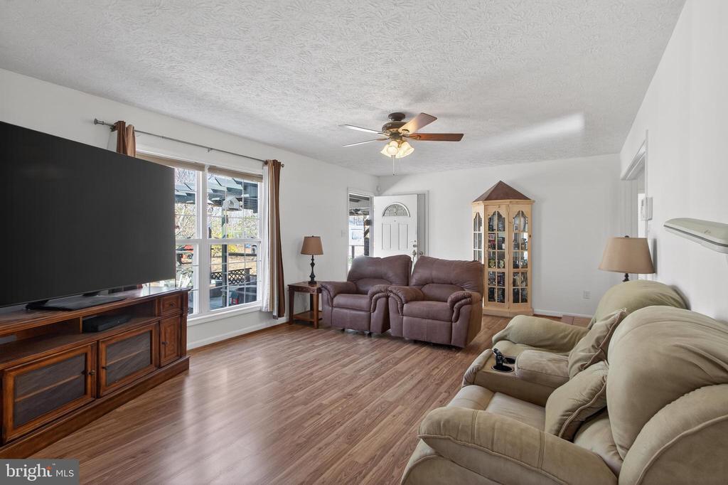 34254 RICHARDS FERRY RD, RICHARDSVILLE, Virginia 22736, 3 Bedrooms Bedrooms, ,2 BathroomsBathrooms,Residential,34254 RICHARDS FERRY RD,VACU2013064 MLS # VACU2013064