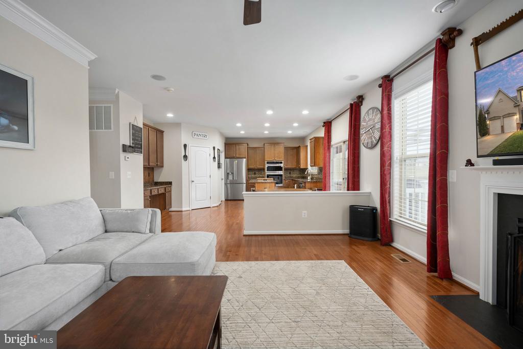 10522 ASPEN HIGHLANDS DR, SPOTSYLVANIA, Virginia 22553, 5 Bedrooms Bedrooms, ,3 BathroomsBathrooms,Residential,10522 ASPEN HIGHLANDS DR,VASP2040292 MLS # VASP2040292