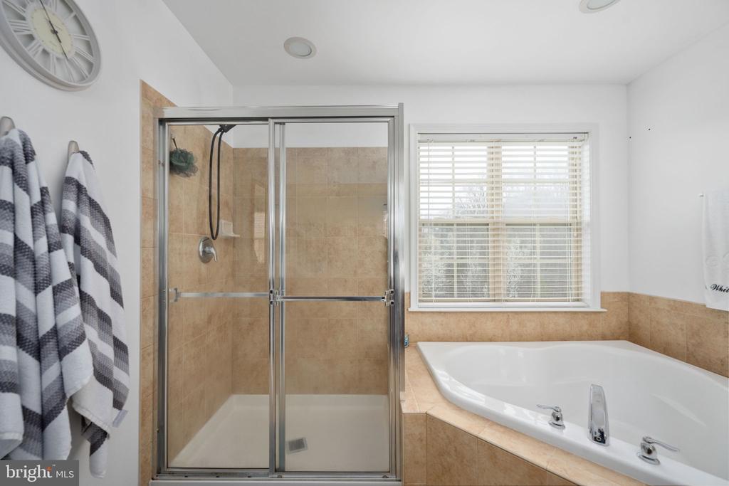 10522 ASPEN HIGHLANDS DR, SPOTSYLVANIA, Virginia 22553, 5 Bedrooms Bedrooms, ,3 BathroomsBathrooms,Residential,10522 ASPEN HIGHLANDS DR,VASP2040292 MLS # VASP2040292