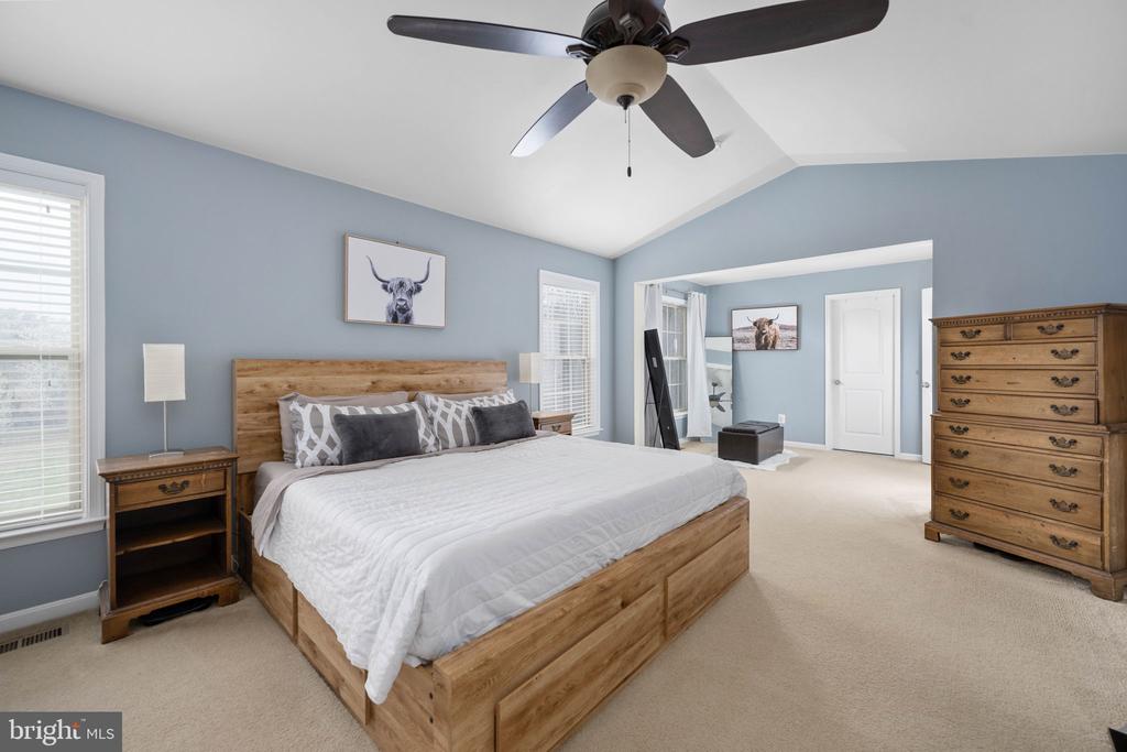 10522 ASPEN HIGHLANDS DR, SPOTSYLVANIA, Virginia 22553, 5 Bedrooms Bedrooms, ,3 BathroomsBathrooms,Residential,10522 ASPEN HIGHLANDS DR,VASP2040292 MLS # VASP2040292