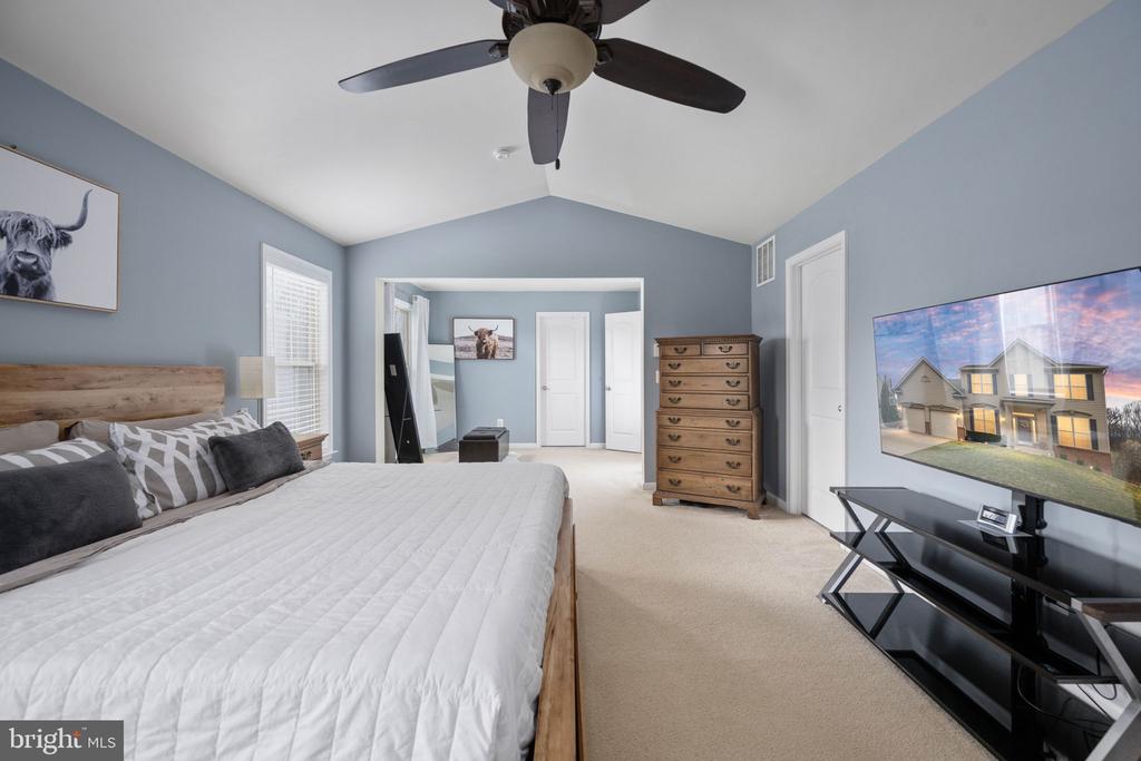 10522 ASPEN HIGHLANDS DR, SPOTSYLVANIA, Virginia 22553, 5 Bedrooms Bedrooms, ,3 BathroomsBathrooms,Residential,10522 ASPEN HIGHLANDS DR,VASP2040292 MLS # VASP2040292