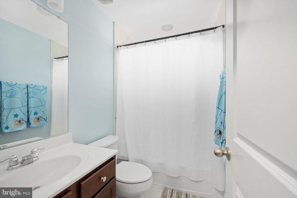 10522 ASPEN HIGHLANDS DR, SPOTSYLVANIA, Virginia 22553, 5 Bedrooms Bedrooms, ,3 BathroomsBathrooms,Residential,10522 ASPEN HIGHLANDS DR,VASP2040292 MLS # VASP2040292