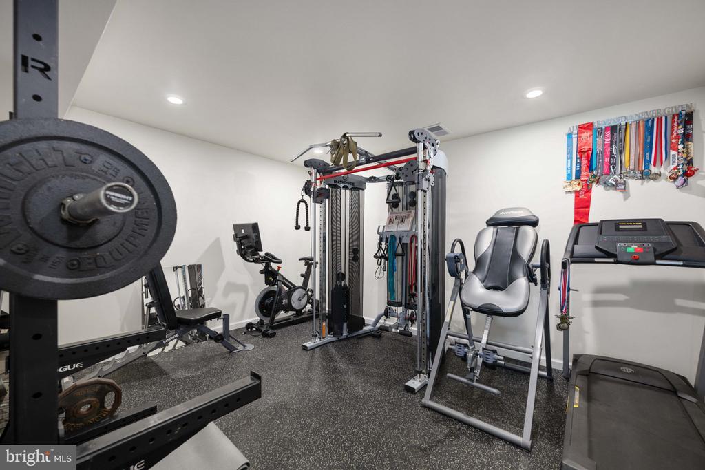 10522 ASPEN HIGHLANDS DR, SPOTSYLVANIA, Virginia 22553, 5 Bedrooms Bedrooms, ,3 BathroomsBathrooms,Residential,10522 ASPEN HIGHLANDS DR,VASP2040292 MLS # VASP2040292