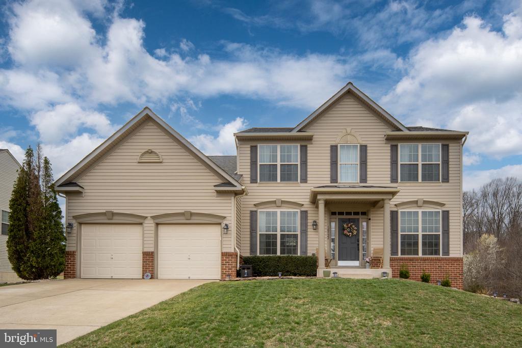 10522 ASPEN HIGHLANDS DR, SPOTSYLVANIA, Virginia 22553, 5 Bedrooms Bedrooms, ,3 BathroomsBathrooms,Residential,10522 ASPEN HIGHLANDS DR,VASP2040292 MLS # VASP2040292