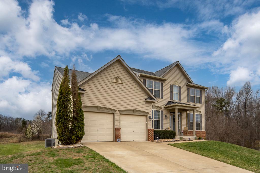 10522 ASPEN HIGHLANDS DR, SPOTSYLVANIA, Virginia 22553, 5 Bedrooms Bedrooms, ,3 BathroomsBathrooms,Residential,10522 ASPEN HIGHLANDS DR,VASP2040292 MLS # VASP2040292