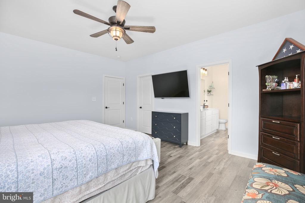 9564 BLACKBIRD LOOP, CULPEPER, Virginia 22701, 4 Bedrooms Bedrooms, ,3 BathroomsBathrooms,Residential,9564 BLACKBIRD LOOP,VACU2012940 MLS # VACU2012940